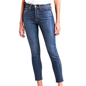 Levi’s wedgie fit skinny, medium wash size 31